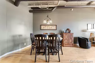 105 W Danaher St, Ludington, MI 49431 - Photo 14