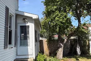 278 2nd Ave, Manistee, MI 49660 - Photo 4