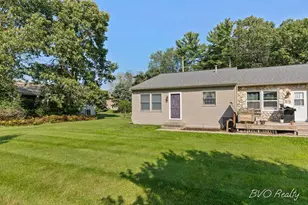 18210 Mohawk Dr, Spring Lake, MI 49456 - Photo 2