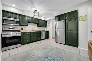 1750 Tiverton Rd, Bloomfield Hills, MI 48304 - Photo 12
