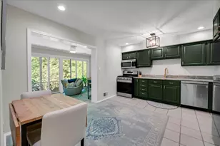 1750 Tiverton Rd, Bloomfield Hills, MI 48304 - Photo 10
