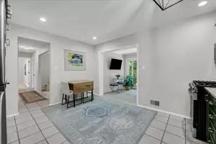1750 Tiverton Rd, Bloomfield Hills, MI 48304 - Photo 14