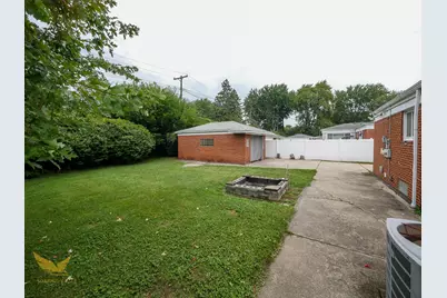 36005 Lucerne Street, Clinton Twp, MI 48035 - Photo 24