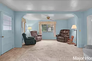 417 W Main St, Stanton, MI 48888 - Photo 4