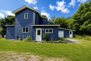 101 River Ct, Saint Louis, MI 48880 - Photo 2
