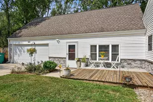 523 Della St, Portage, MI 49002 - Photo 2