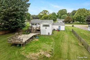 131 Manor Dr, Middleville, MI 49333 - Photo 36