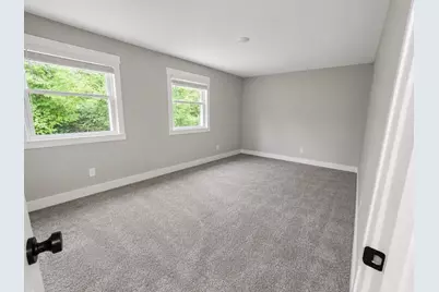 21163 Capital Avenue NE, Battle Creek, MI 49017 - Photo 8