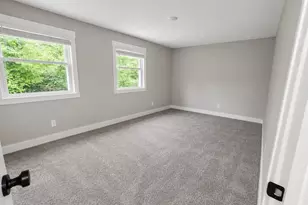 21163 Capital Ave NE, Battle Creek, MI 49017 - Photo 8