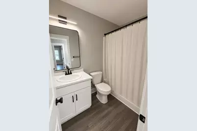 21163 Capital Avenue NE, Battle Creek, MI 49017 - Photo 6