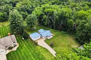 538 108th St, Caledonia, MI 49316 - Photo 4