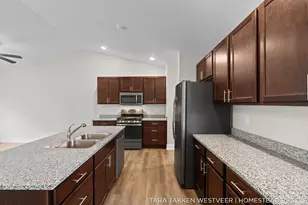 1266 S Village Cir, Kalamazoo, MI 49009 - Photo 14