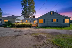 145 N Isabelle Ave, Kimball, MI 48074 - Photo 2