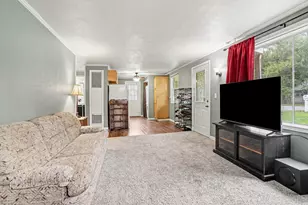174 Bradley St, Battle Creek, MI 49017 - Photo 2