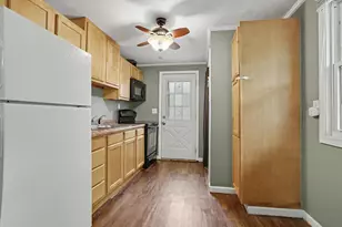 174 Bradley St, Battle Creek, MI 49017 - Photo 4