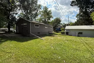 9470 Peck Rd, Greenville, MI 48838 - Photo 8