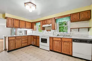 21648 E Us-12, Edwardsburg, MI 49112 - Photo 16