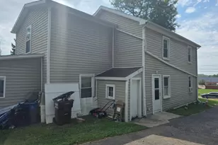 724 N River St, Ypsilanti, MI 48198 - Photo 2