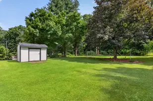 131 N Concord St, Concord, MI 49237 - Photo 8