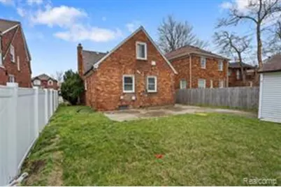 18061 Kentucky Street, Detroit, MI 48221 - Photo 38