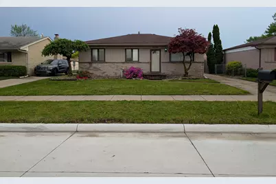 16318 Wellington Avenue, Roseville, MI 48066 - Photo 2