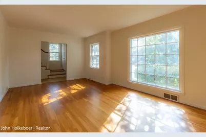 1126 Kenesaw Drive SE, East Grand Rapids, MI 49506 - Photo 6