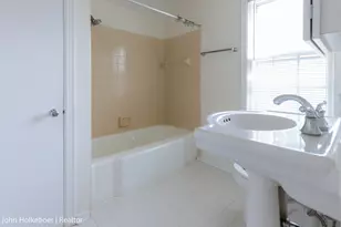 1126 Kenesaw Dr SE, East Grand Rapids, MI 49506 - Photo 26