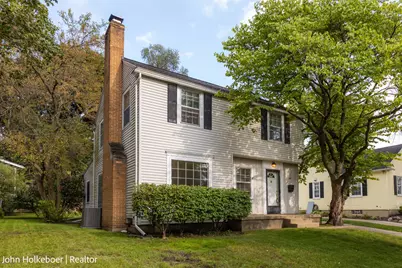 1126 Kenesaw Drive SE, East Grand Rapids, MI 49506 - Photo 2