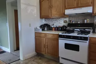 211 E Electric Ct, Sturgis, MI 49091 - Photo 4