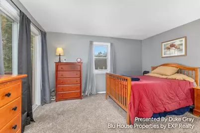 5228 Larkin Avenue NE, Comstock Park, MI 49321 - Photo 8