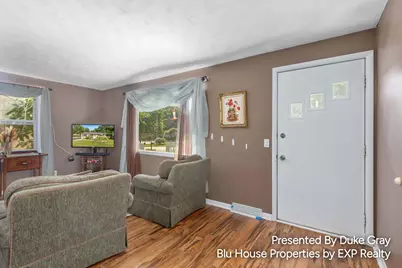 5228 Larkin Avenue NE, Comstock Park, MI 49321 - Photo 10