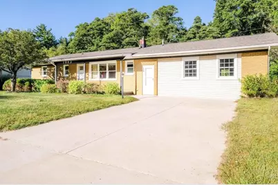 1082 Louis Street, Benton Harbor, MI 49022 - Photo 1