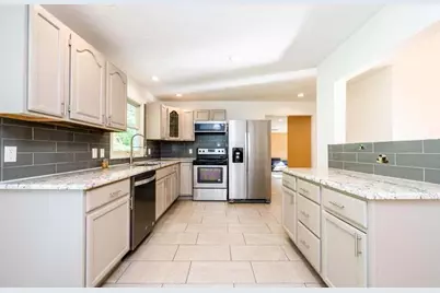 1082 Louis Street, Benton Harbor, MI 49022 - Photo 4