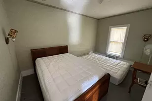 140 W Parkdale Ave, Manistee, MI 49660 - Photo 24