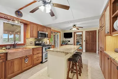 127 E Maple Street, Fruitport, MI 49415 - Photo 10