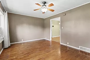 4787 Scottdale Rd, Saint Joseph, MI 49085 - Photo 8