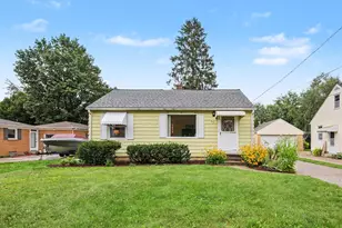 544 Charlotte Ave NW, Grand Rapids, MI 49504 - Photo 2