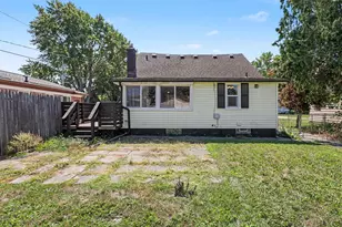 21915 Ridgeway St, Saint Clair Shores, MI 48080 - Photo 24