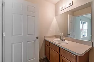 1112 Addington Ln, Ann Arbor, MI 48108 - Photo 18