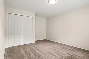 2231 S Huron Pkwy, Ann Arbor, MI 48104 - Photo 10