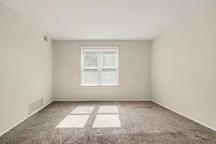 2231 S Huron Pkwy, Ann Arbor, MI 48104 - Photo 14