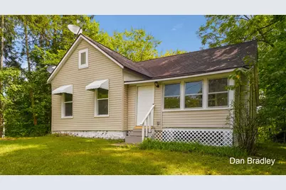 908 S Lafayette Street, Greenville, MI 48838 - Photo 2