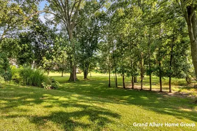 2850 Burritt Street NW, Grand Rapids, MI 49504 - Photo 40