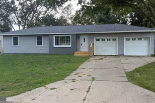 722 Knollwood Dr, Battle Creek, MI 49015 - Photo 1