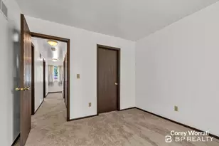 6380 Wainscot Dr SE, Grand Rapids, MI 49546 - Photo 16