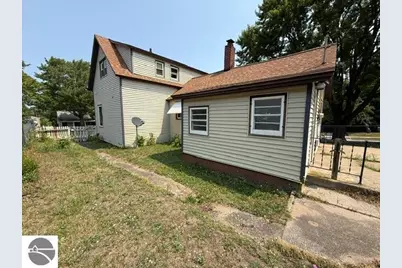 510 5th Street, Ludington, MI 49431 - Photo 4
