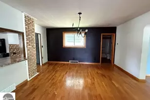 510 5th St, Ludington, MI 49431 - Photo 10
