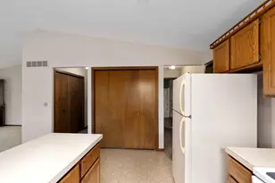 52 Old Mill Dr, Holland, MI 49423 - Photo 8