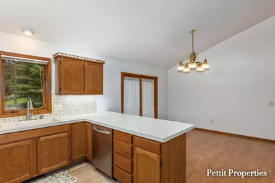 1687 Oakvale Drive SW, Wyoming, MI 49519 - Photo 10