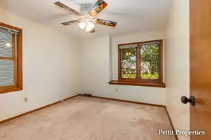 1687 Oakvale Dr SW, Wyoming, MI 49519 - Photo 14